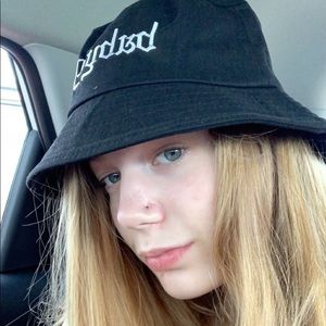Meet your Posher, Maddie